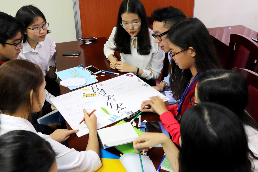 Học nhóm có giúp bạn học IELTS tốt hơn?